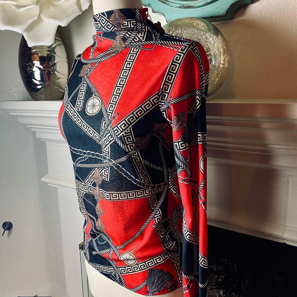 Women’s fashion top